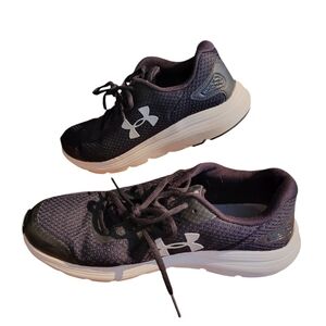 Under Armour Women Surge Black Mesh & White Athletic Running Shoe Sz 9 Sneakers